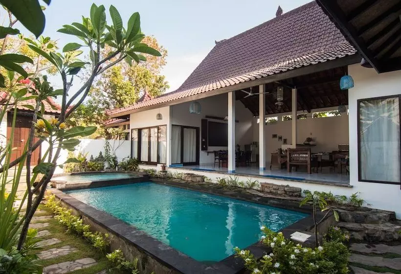 Ambary House Gili Trawangan 2 Br Private Villa, Pool