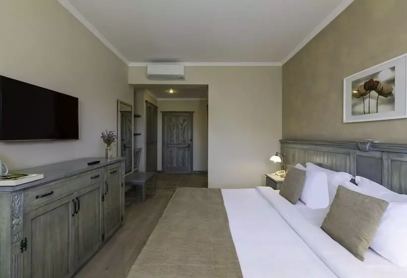 هتل Alaçatı Beach Resort