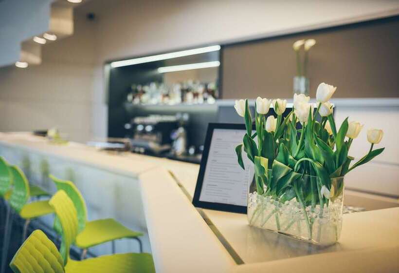 فندق Best Western Plus Lakeside