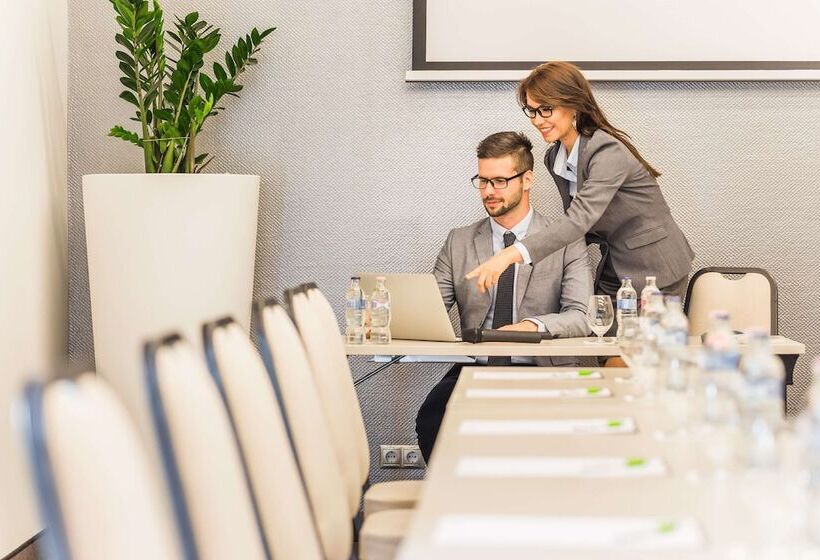 فندق Best Western Plus Lakeside