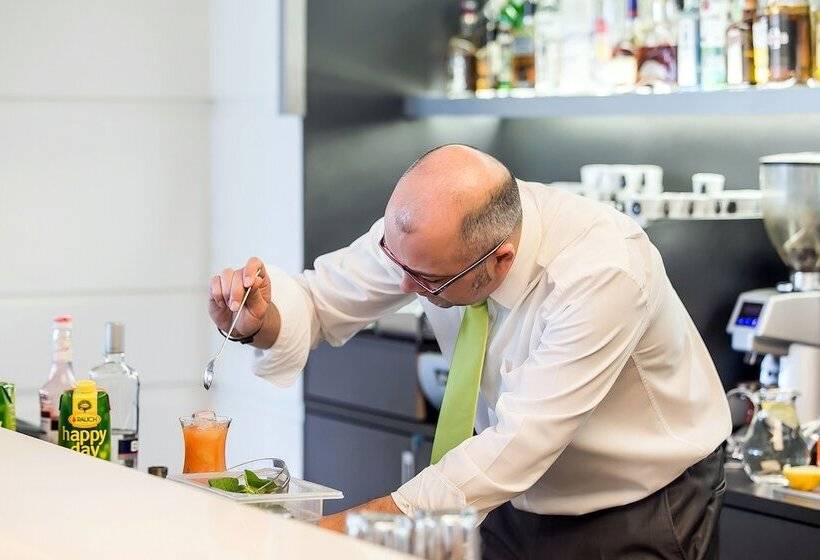 فندق Best Western Plus Lakeside