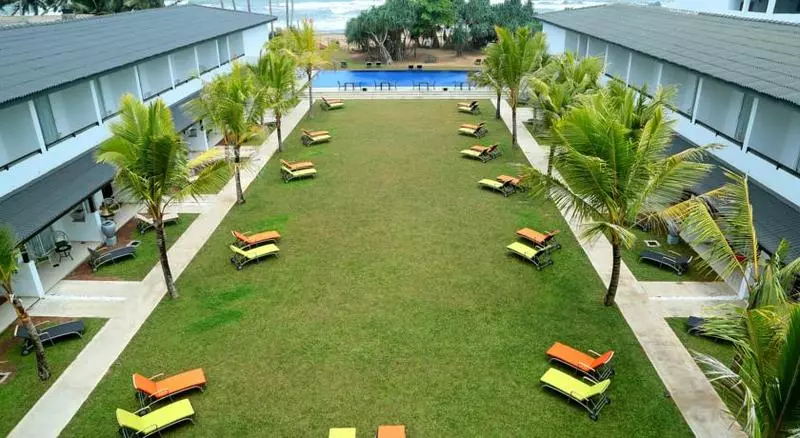 Отель Coco Royal Beach Resort Waskaduwa