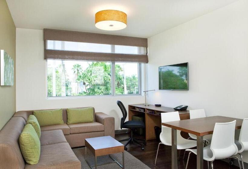 ホテル Element Miami Doral