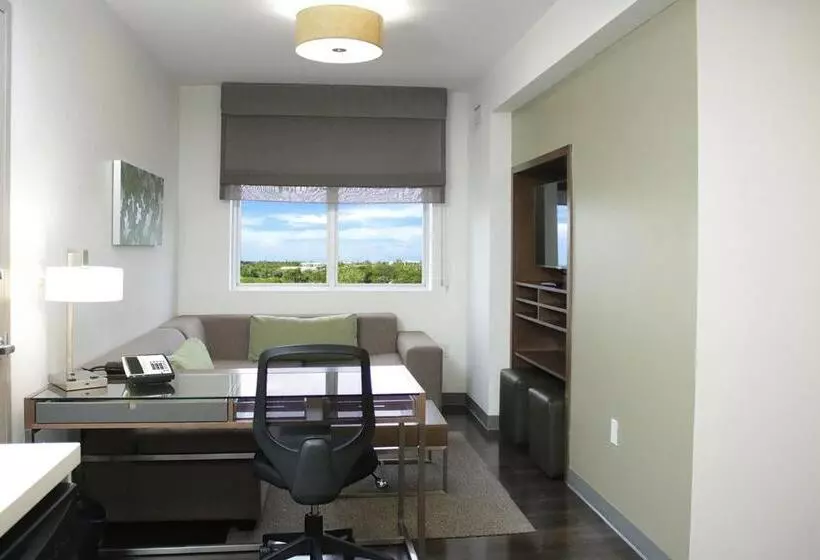 ホテル Element Miami Doral