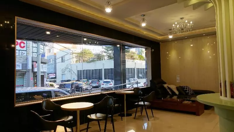 Gallery Hotel Bnb