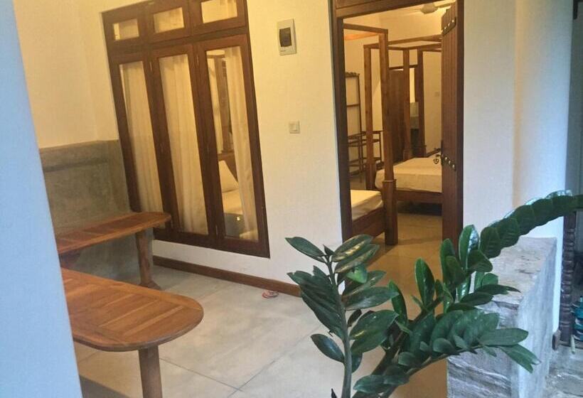 Hotel Heavens Holiday Resort