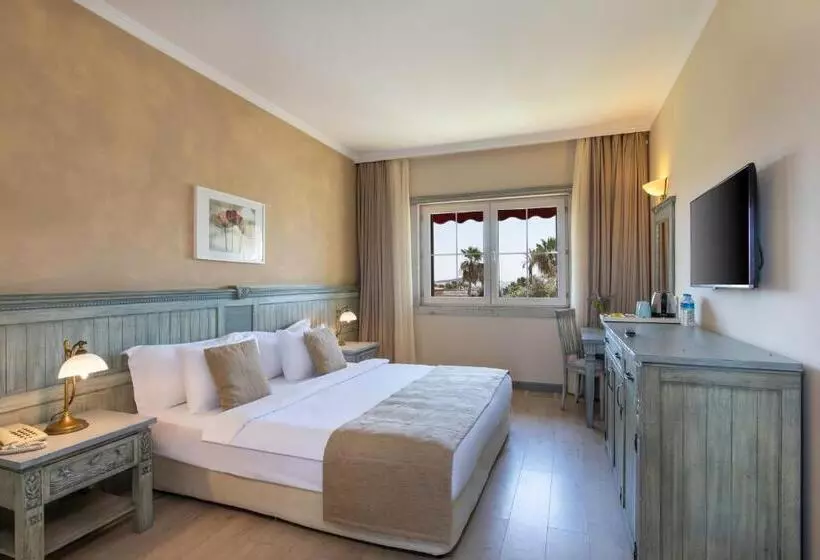 هتل Alaçatı Beach Resort