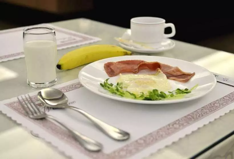 هتل Kings Paradise