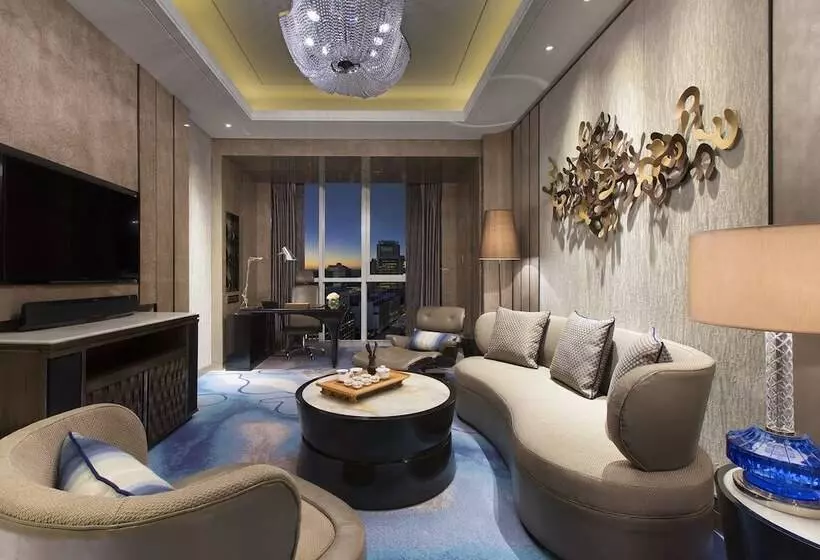 Отель Pullman Yantai Center