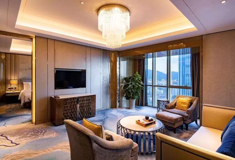 Отель Pullman Yantai Center