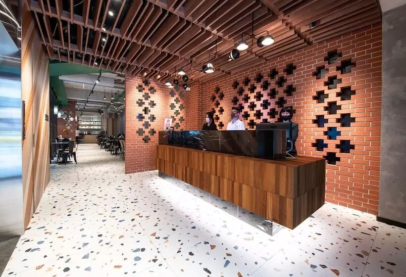 Royal Group Hotel Xiong Zhong Branch