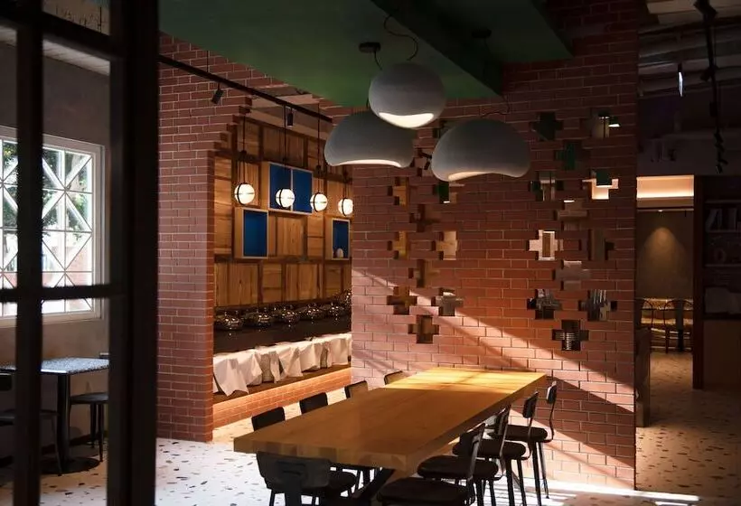 Royal Group Hotel Xiong Zhong Branch