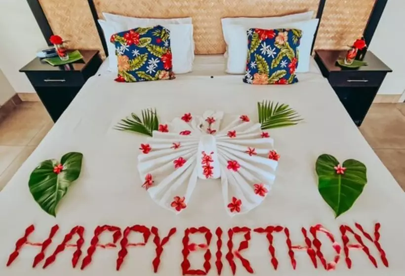 هتل Saletoga Sands Resorts