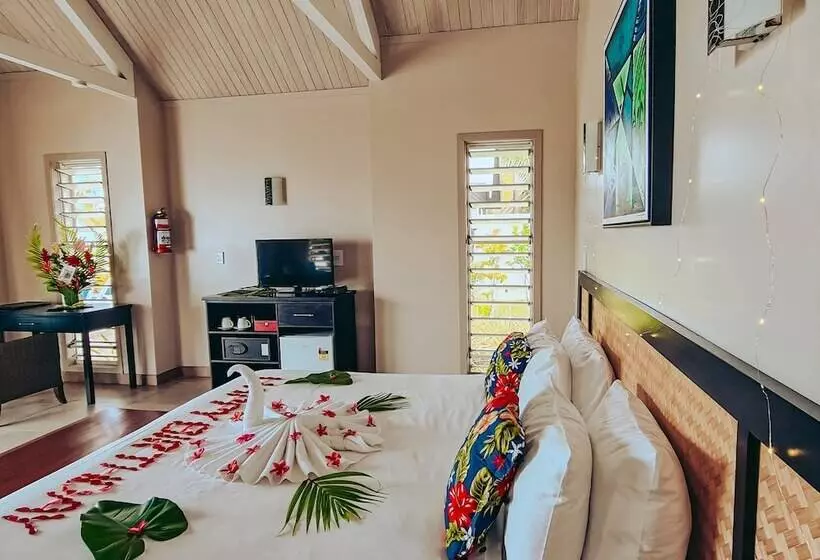 هتل Saletoga Sands Resorts