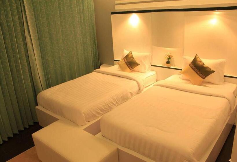 בית מלון כפרי Saranya River House สรัญญาริเวอร์เฮาส์