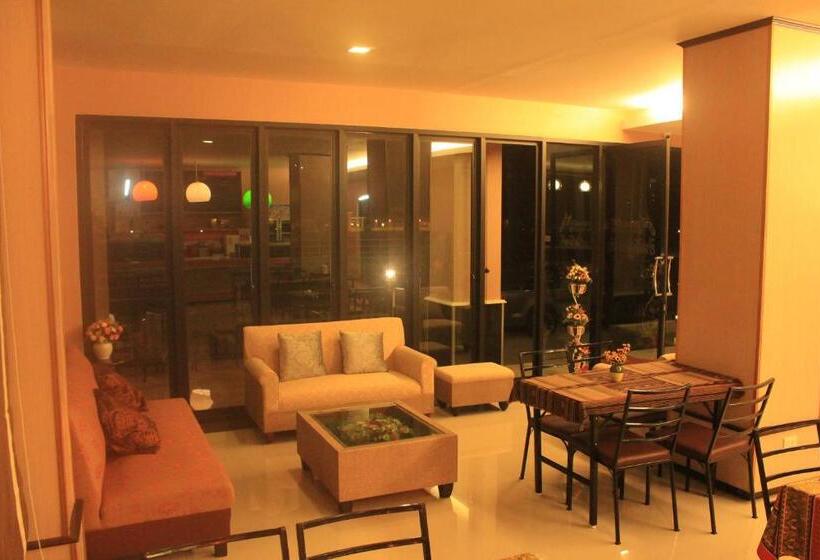 בית מלון כפרי Saranya River House สรัญญาริเวอร์เฮาส์