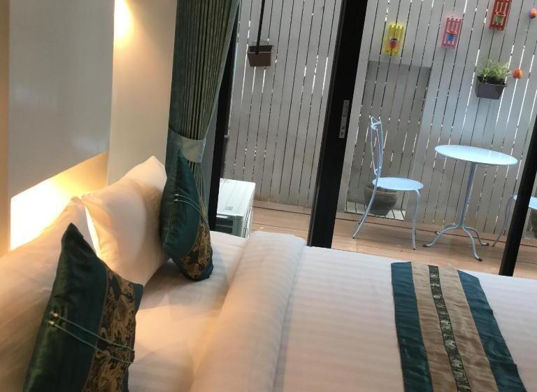 בית מלון כפרי Saranya River House สรัญญาริเวอร์เฮาส์