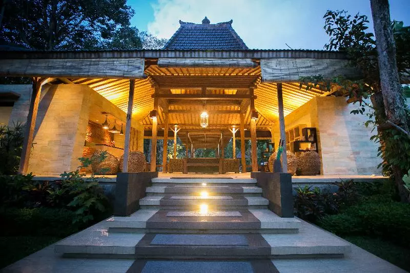 酒店 Senetan Villas And Spa Resort