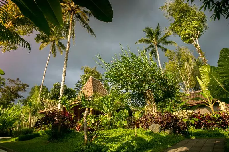 酒店 Senetan Villas And Spa Resort