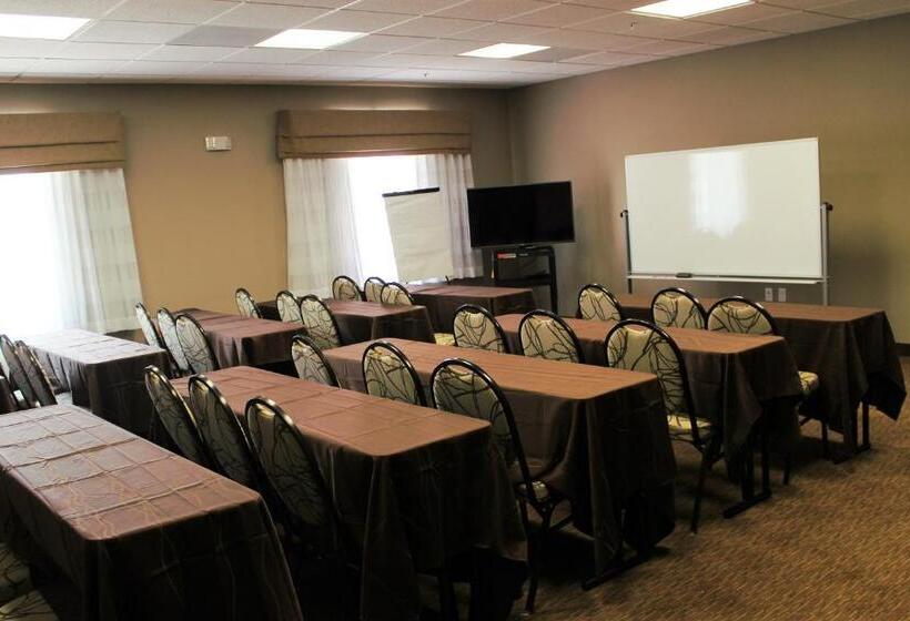 בית מלון כפרי Sleep Inn & Suites