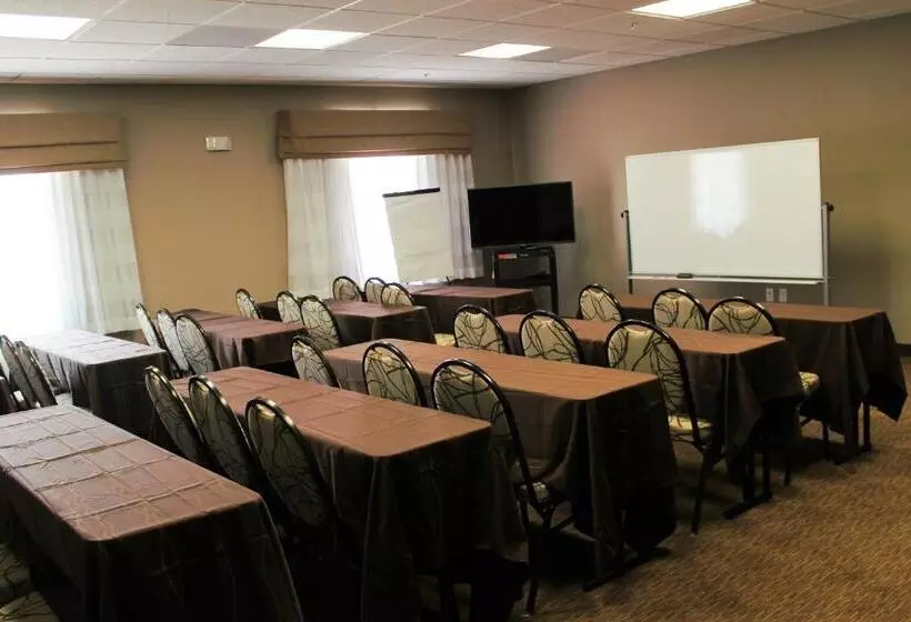 בית מלון כפרי Sleep Inn & Suites