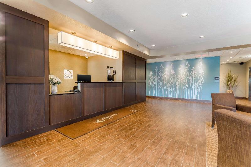 בית מלון כפרי Sleep Inn & Suites Ames Near Isu Campus