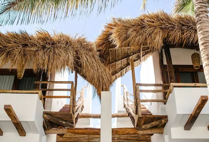 هتل The Beach Tulum