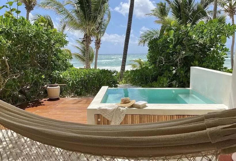 هتل The Beach Tulum