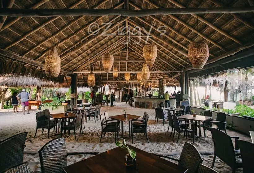 هتل The Beach Tulum