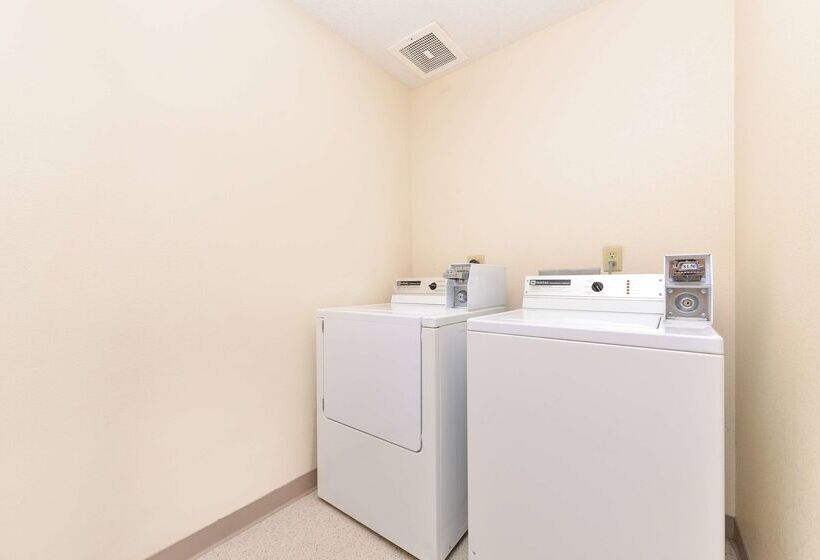 فندق على الطريق Americas Best Value Inn & Suites Spring Valley