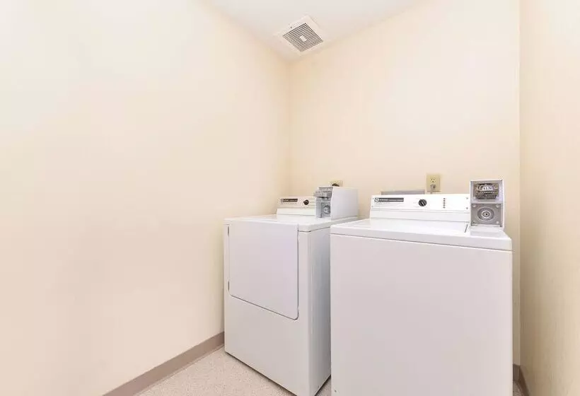 Motelli Americas Best Value Inn & Suites Spring Valley