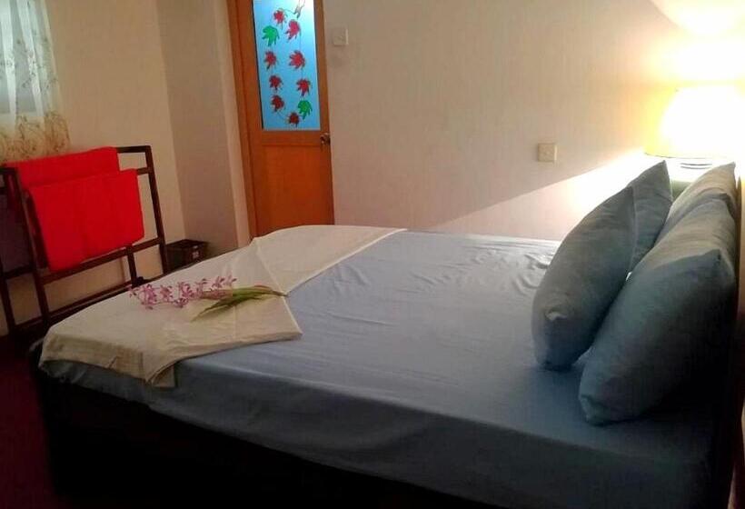بنسيون Avon Hikkaduwa Guest House