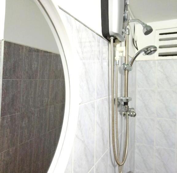 بنسيون Avon Hikkaduwa Guest House