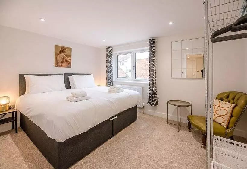 2 The Smithy, Saxmundham