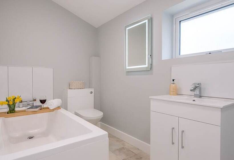 2 The Smithy, Saxmundham