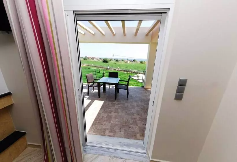 Antonios Village Hotel & Apartments