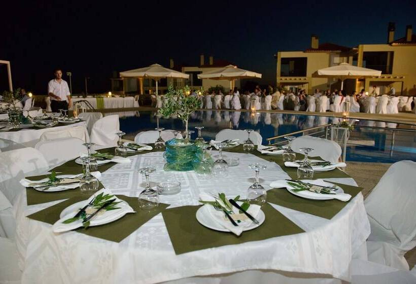 Antonios Village Hotel & Apartments