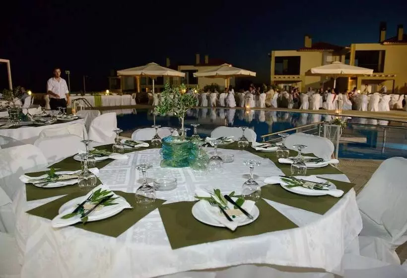 Antonios Village Hotel & Apartments