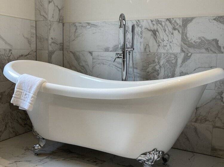 住宿加早餐  The Blind Bull