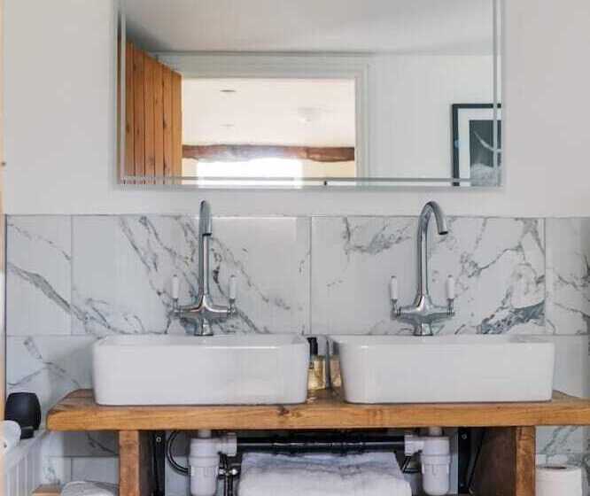 住宿加早餐  The Blind Bull