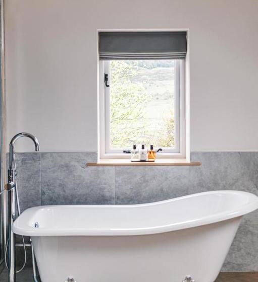 住宿加早餐  The Blind Bull