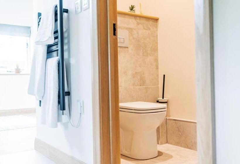 住宿加早餐  The Blind Bull