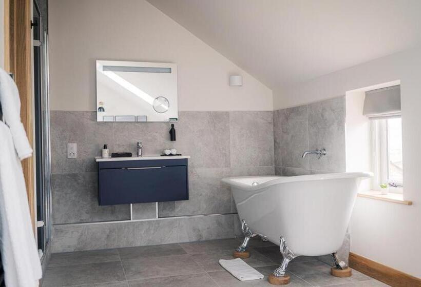 住宿加早餐  The Blind Bull