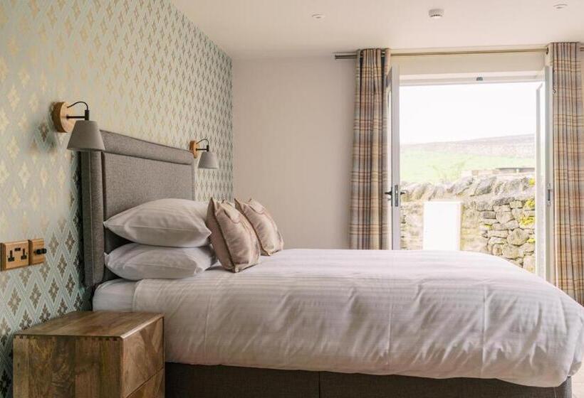 住宿加早餐  The Blind Bull