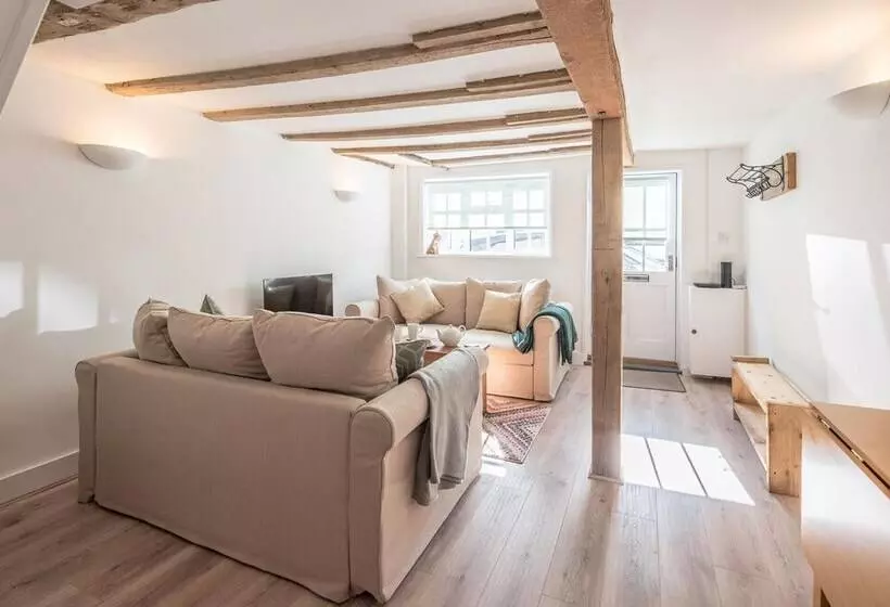 Candy Cottage, Halesworth