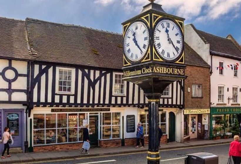 Cosy & Spacious Cottage In Scenic Village With Pub