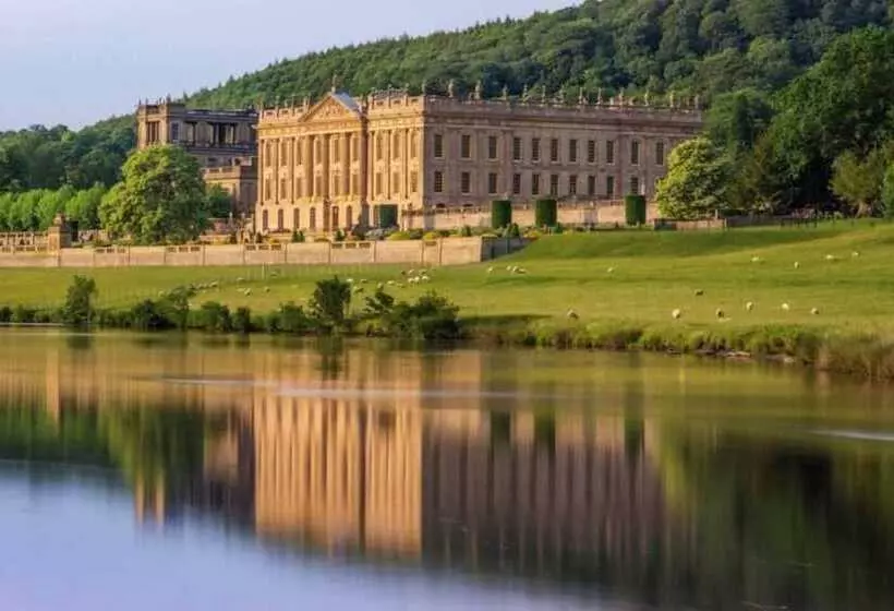 Cosy & Spacious Cottage In Scenic Village With Pub