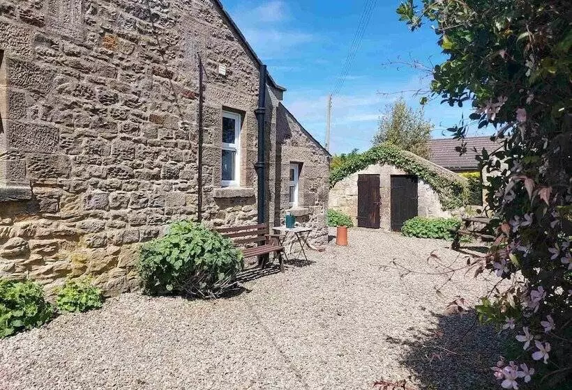 Cosy, Tranquil, Fully Equipped & Beautiful Garden