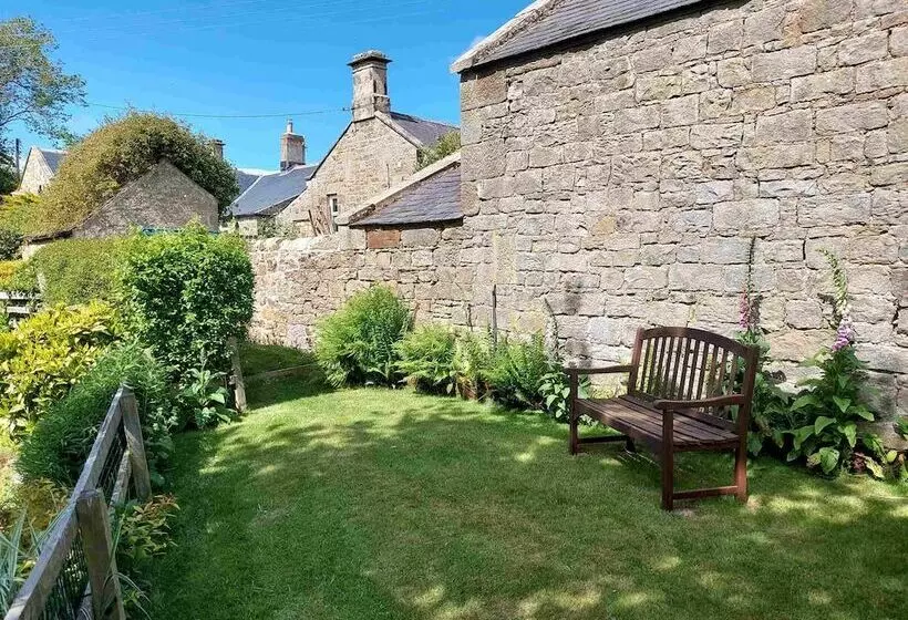 Cosy, Tranquil, Fully Equipped & Beautiful Garden