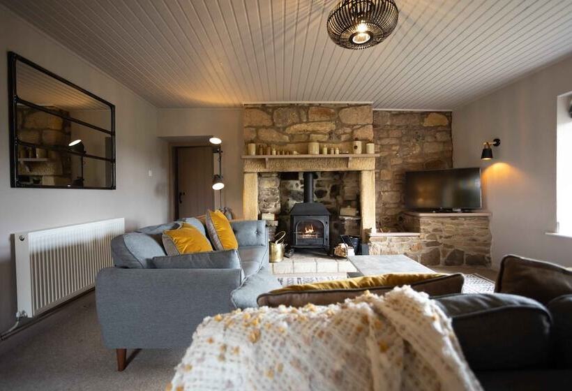 Cosy, Tranquil, Fully Equipped & Beautiful Garden